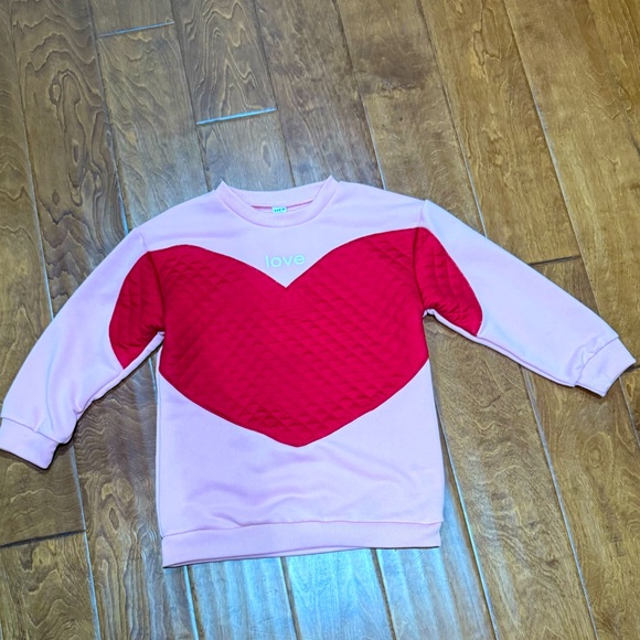 SHEIN Other - Size 7 SHEIN Love Heart Sweater